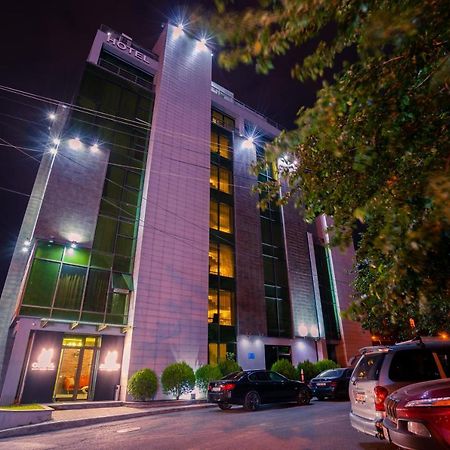 Hotel Capitol By Umbrella Tbilisi Exteriér fotografie