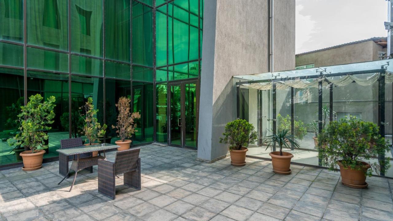 Hotel Capitol By Umbrella Tbilisi Exteriér fotografie